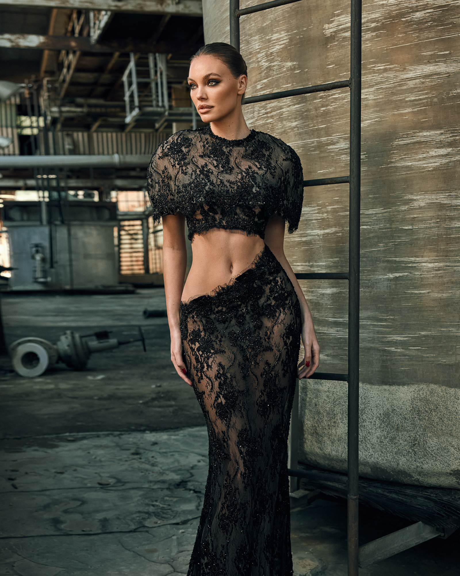 Look 002